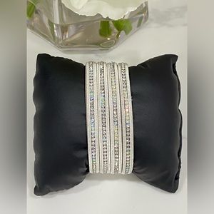 2/$25💗💗NEW SILVER RHINESTONE ELEGANT CHAIN WOMEN LEATHER VEGAN BRACELET BANGLE